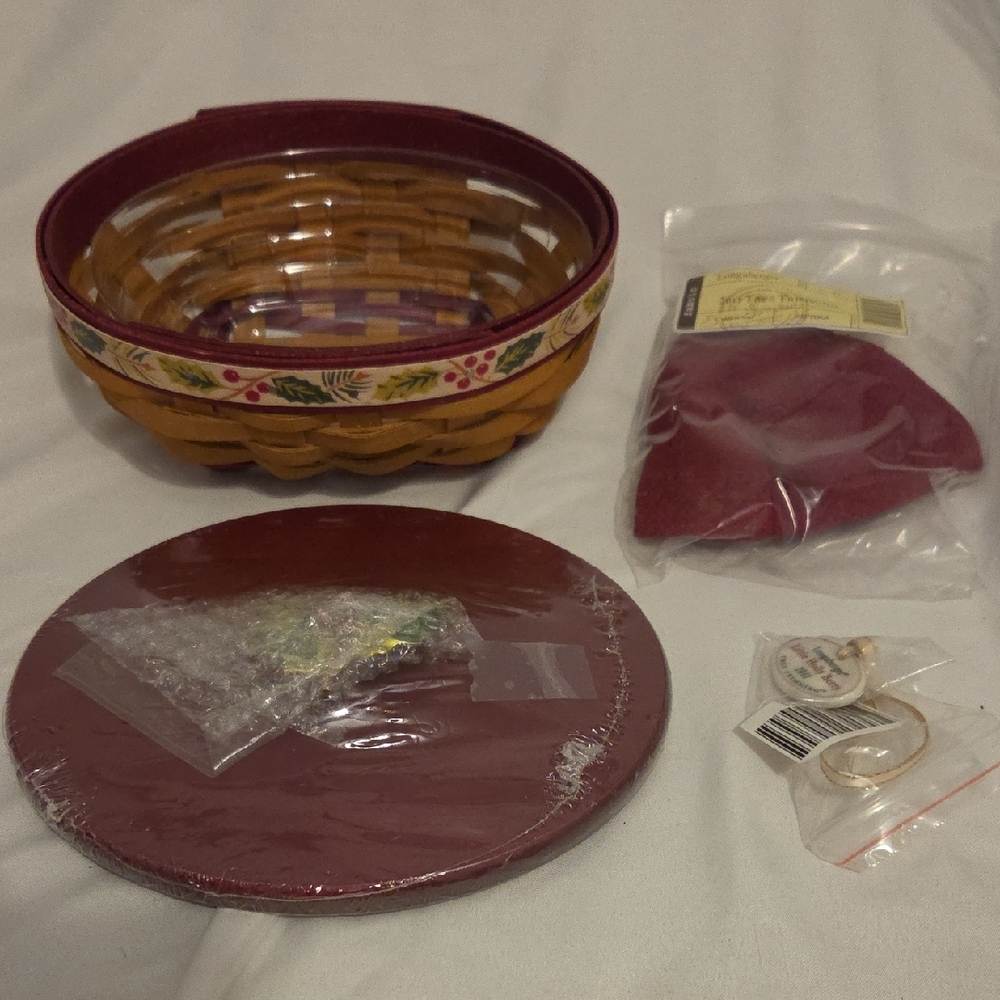 Longaberger Little Holly Berry Basket – Red and White